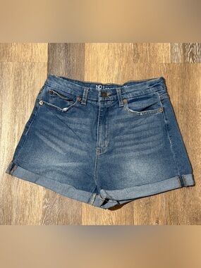 No Boundaries Dark Blue Denim Cuffed Women's Shorts